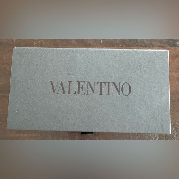 Valentino Garavani V-Goldcut | 55MM Cat-Eye Sunglasses - Picture 4 of 6